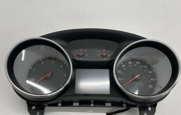 Opel Insignia B Speedometer (instrument cluster) 39207852
