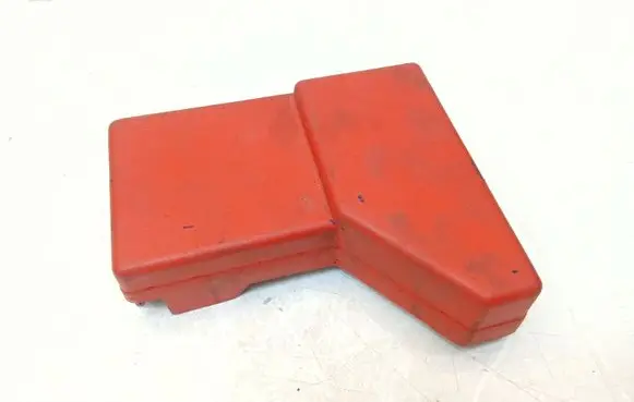 Mitsubishi 3000 GT Fuse box cover 