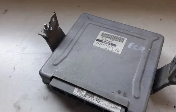 Toyota Prius (XW20) Engine control unit/module 8998147220