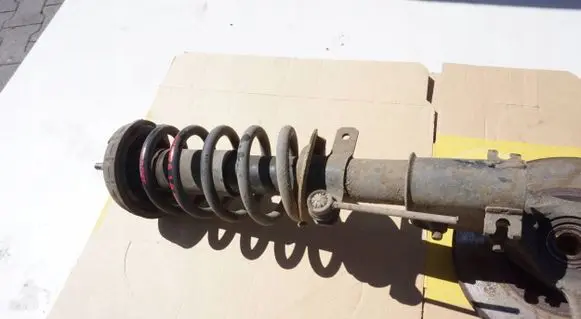 Front shock absorber with coil spring