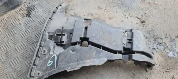 Volvo S60 Front bumper mounting bracket 08693182