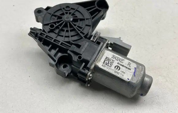 Chrysler Pacifica Rear door window regulator motor 3043242C 01111709344 402811