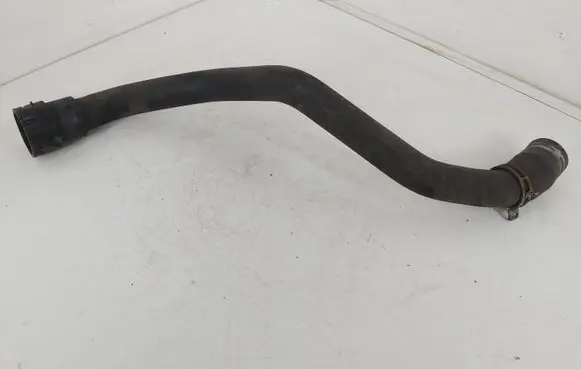 Ford Mondeo MK IV Engine coolant pipe/hose