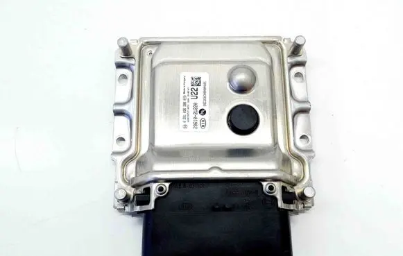 KIA Xceed Adblue control unit 296102U220