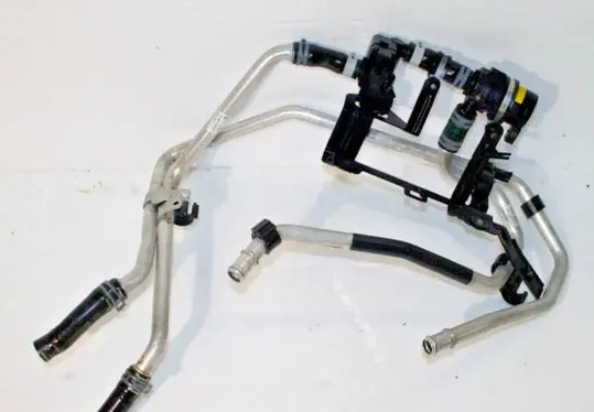 Porsche Cayenne (92A) Engine coolant pipe/hose 