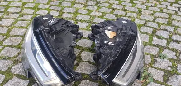 Audi A3 S3 8V Headlight/headlamp 8V0941033C