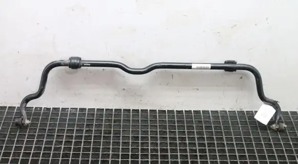 Mercedes-Benz A W176 Front anti-roll bar/sway bar A2463203411