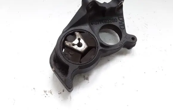 Peugeot 5008 Engine mount bracket 9651493280