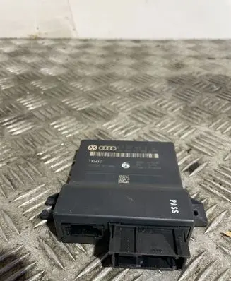 Audi A6 S6 C6 4F Gateway control module 4L0907468B 4L0910468A