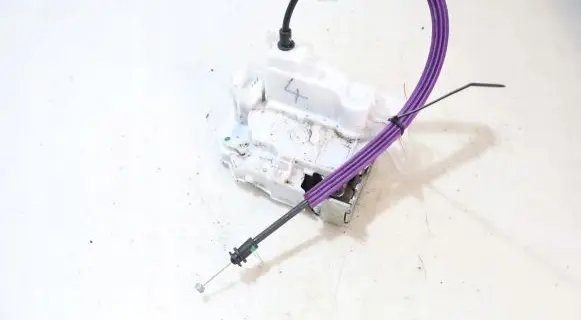 Fiat Tipo Front door lock