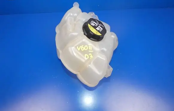 Volvo V60 Coolant expansion tank/reservoir 31465682