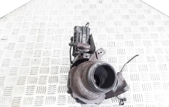 Mercedes-Benz E W211 Turbo 6NW009228 A6460901080