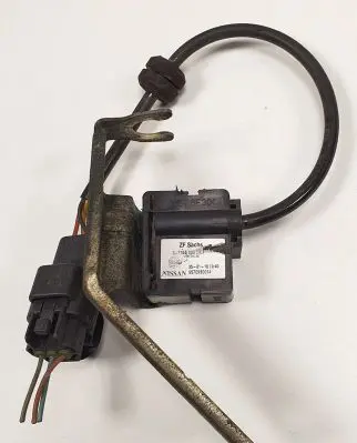 Infiniti FX Headlight/headlamp level sensor 9570930014