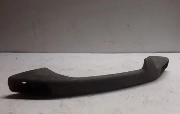 Volkswagen PASSAT Rear interior roof grab handle 321857607B