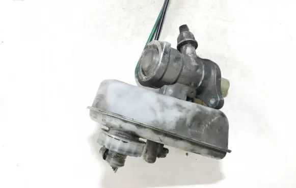 Master brake cylinder