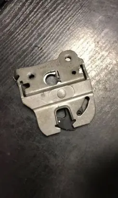 BMW 5 E60 E61 Seat back rest lock catch 7142261