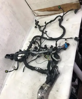 Volvo V40 Cross country Engine installation wiring loom 31687213