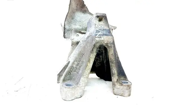 Audi Q5 SQ5 Engine mounting bracket 8K0199307AQ