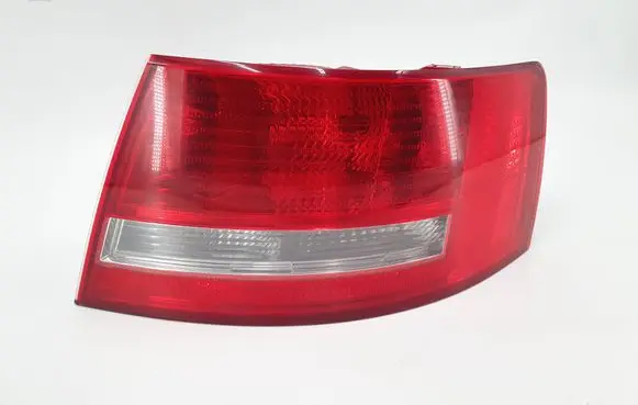 Audi A6 S6 C6 4F Rear/tail lights 4F5945096L 738012