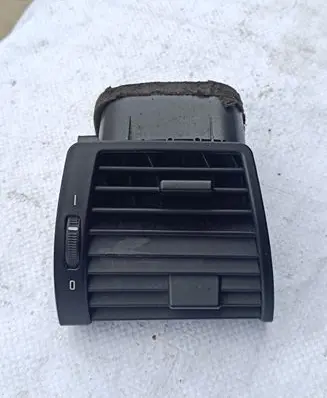 BMW X5 E53 Dashboard side air vent grill/cover trim 64228402216 8402216