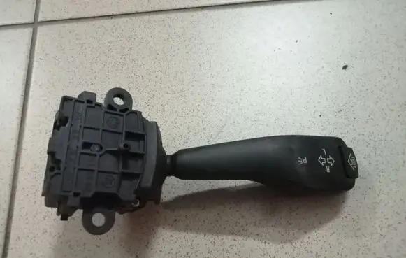 BMW 5 E39 Indicator stalk 8363668m