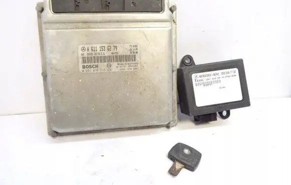 Mercedes-Benz Sprinter W906 Engine ECU kit and lock set 