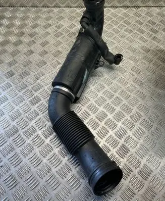 BMW 2 F45 Turbo air intake inlet pipe/hose 7619268