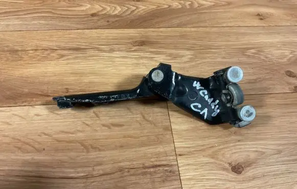 Volkswagen Caddy Sliding door middle roller runner 2K0843335A