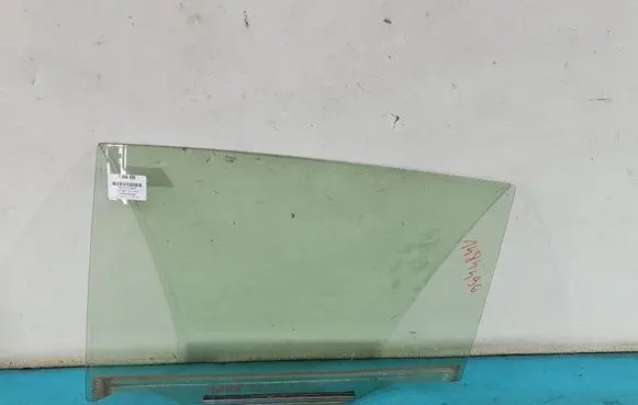 Toyota RAV 4 (XA40) Rear door window glass IMPRK1484496