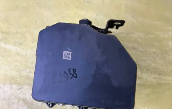 Mazda 6 ABS Pump GAM7437A0