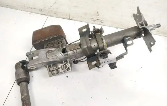 Toyota Corolla Verso AR10 Steering wheel axle