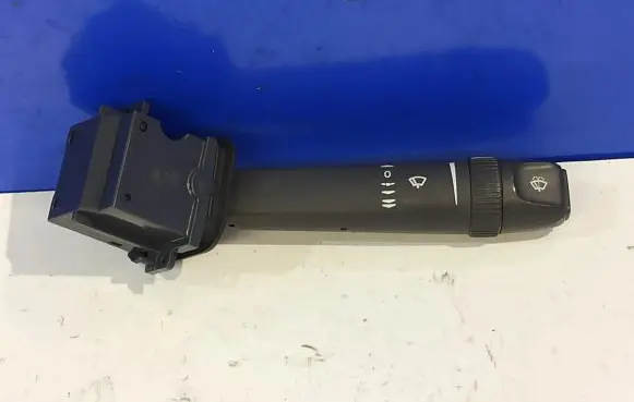 Volvo S60 Wiper speed switch 31268581
