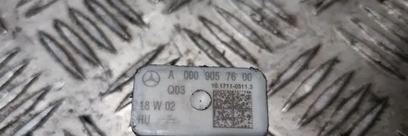 Mercedes-Benz GLE (W166 - C292) Airbag deployment crash/impact sensor A0009057600