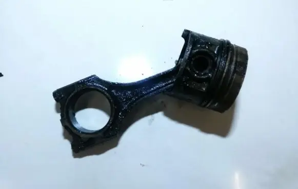 Opel Astra F Piston with connecting rod