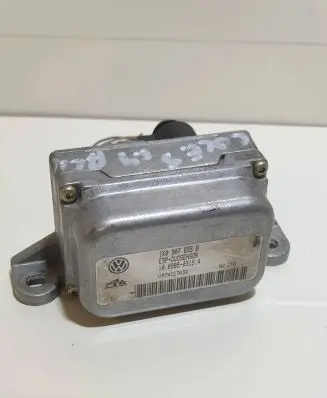 Volkswagen Golf V ESP acceleration yaw rate sensor 1K0907655B 0974127A30
