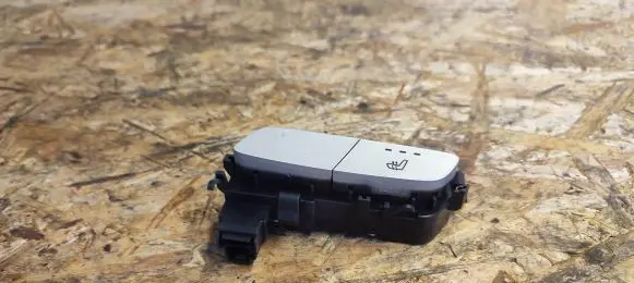 Mercedes-Benz C W205 Seat heating switch A2059050404 03464210601 4294HW132000
