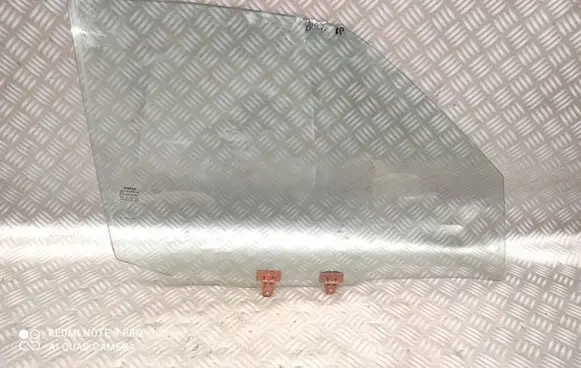 Toyota Auris 150 Sliding door window/glass 43R007951