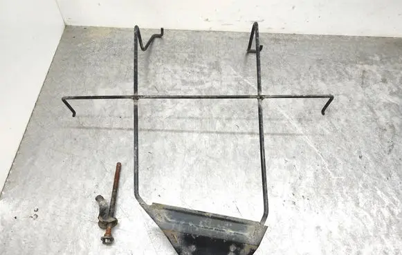 Citroen Jumpy Spare wheel mounting bracket 9812022080
