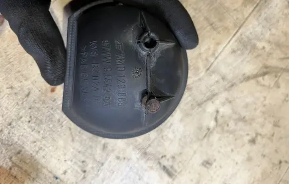 Vacuum air tank