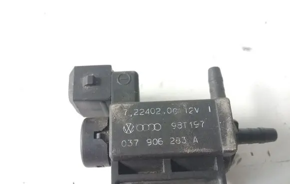 Volkswagen Golf IV Turbo solenoid valve 037906283A 72240200