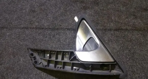 Nissan Primera Front door interior handle z50253000