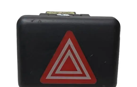 Audi A4 S4 B7 8E 8H Hazard light switch 8E0941509