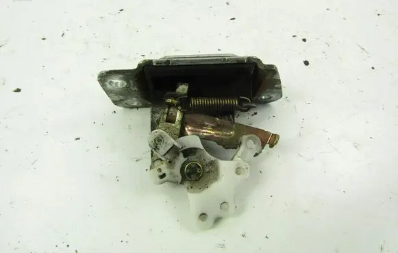 Mitsubishi Lancer Tailgate/trunk/boot lock/catch/latch 