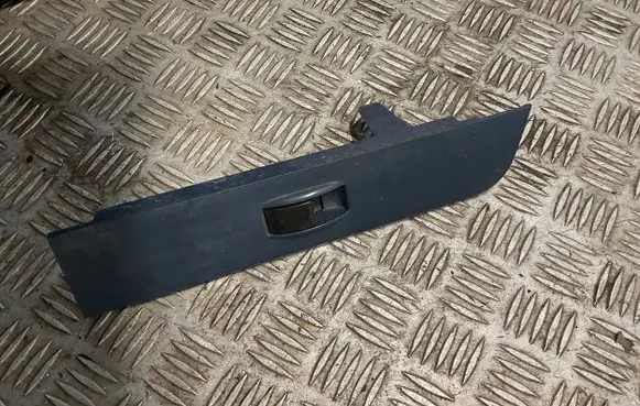 Toyota Hilux (N80, N90, N100, N110) Electric window control switch