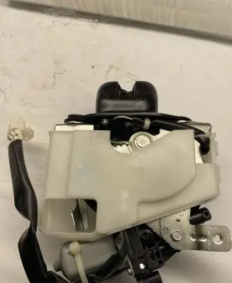 Honda CR-V Tailgate/trunk/boot lock/catch/latch D7661372C
