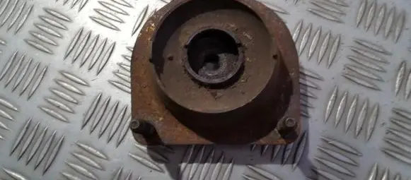 Mazda 323 Coil spring mount 