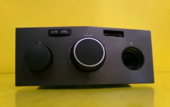 Opel Zafira B Climate control unit 13168100 90151-257