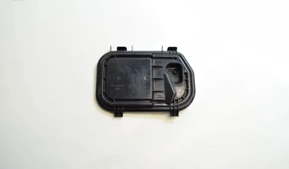Audi A6 S6 C6 4F Headlight/headlamp dust cover 16016300L