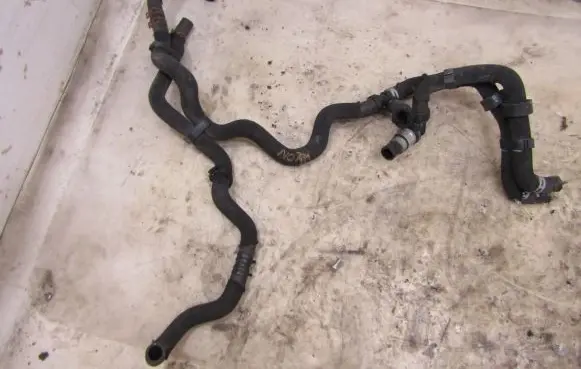 Nissan Note (E12) Engine coolant pipe/hose