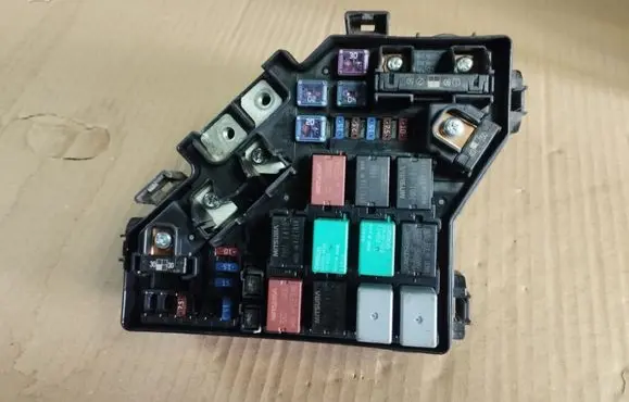 Honda Civic Fuse module SNAA110